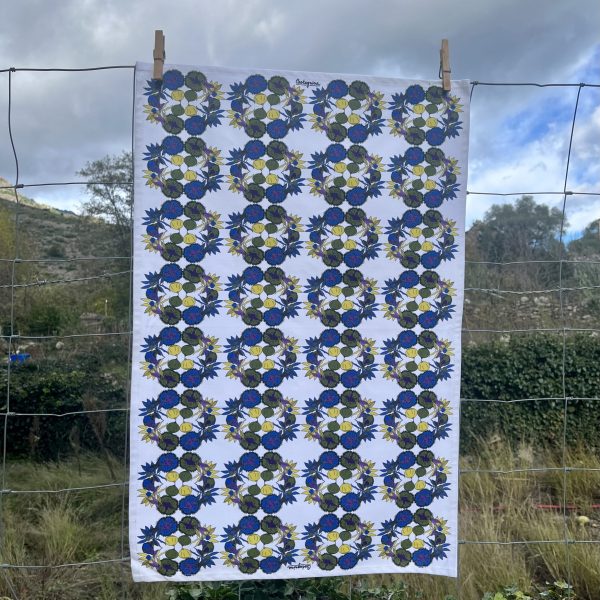 Chestnut print tea towel, aniseed color