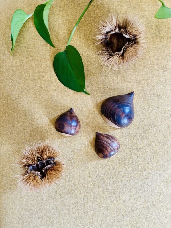 Castagnucce, trio of chestnuts turned, stained and waxed by Damien, Art'è Legnu workshop